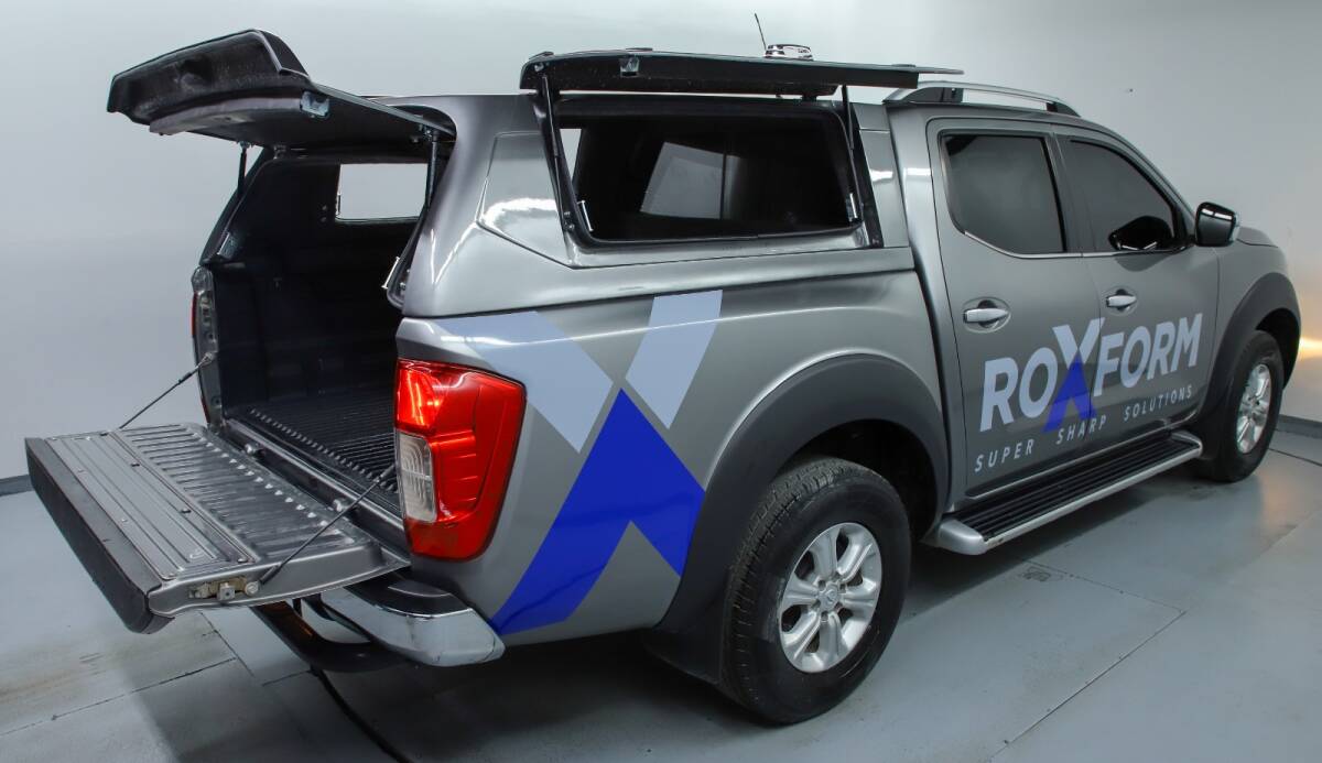Nissan Navara Yanlar Açılır Panelvan Kabin 2015-2022 - 11